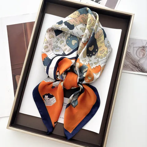 Foulard Quadrato in Satin da Donna Giocoso Stampa Gatto del Fumetto Zampa di Gatto Sciarpa Morbida e Liscia Accessori per Capelli per Quotidiano Viaggio