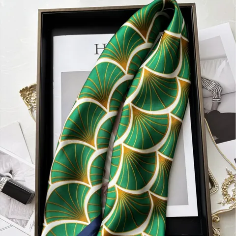 Donna Lusso Raso Poliestere Sciarpa Quadrata Verde Motivo a Ventaglio Seta Elegante Collo Avvolgere Decorativo Moda Foulard Regalo Accessorio