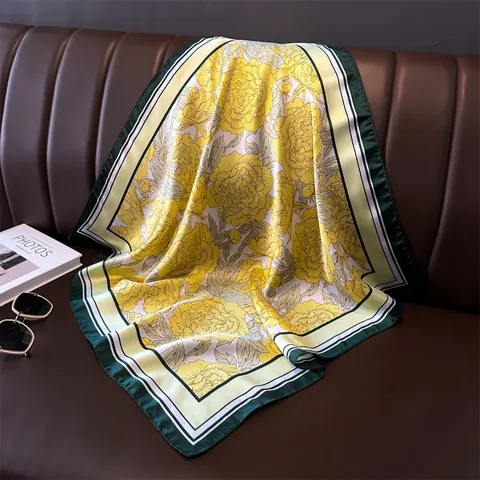 Elegante Satijnen Vierkante Sjaal Met Rozen Bloemenprint Voor Dames Vintage Zijdezacht Hoofdhals Sjaal Voor Dagelijks Gebruik Feest Tas Accessoire