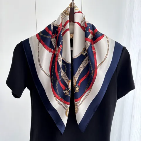 Damen Vintage Satin Viereckiges Tuch Reitsport Kette Gürtel Muster Kopftuch Halstuch Dunkelblau Floral Bedruckt Schal