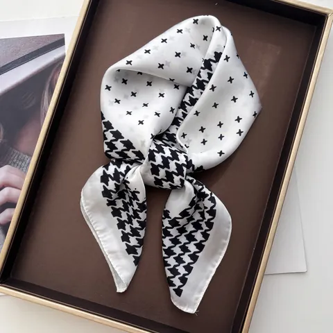 Elegante Foulard Quadrato in Raso per Donna Vintage Pied de Poule Stampa Stella Foulard da Collo Professionale Business Decorativo Effetto Seta