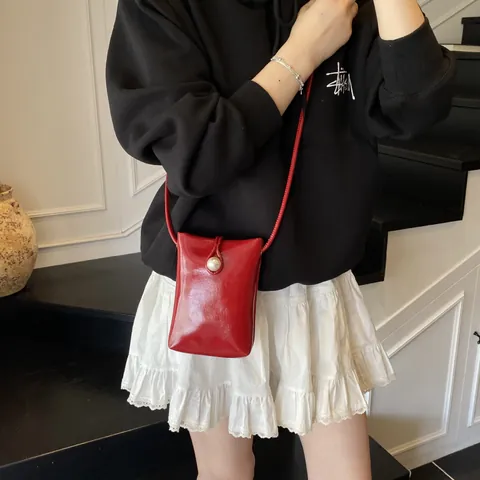 Mini Borsa a Tracolla per Cellulare in Pelle PU Stile Francese Con Fibbia in Perla Artificial Elegante Piccola Borsa a Spalla Donna