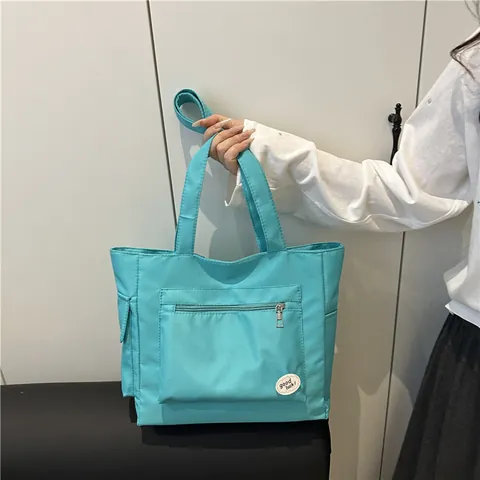 Dames Casual Nylon Tote Bag Grote Capaciteit Schoudertas Multi Pocket School Tas Met Good Luck Patch