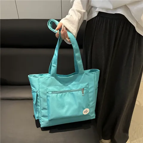 Dames Casual Nylon Tote Bag Grote Capaciteit Schoudertas Multi Pocket School Tas Met Good Luck Patch