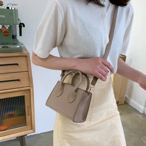 Borsa a Tracolla Minimalista in Pelle PU Mini Quadrata per Donna Borsa a Mano Retro Tinta Unita Con Accessori Dorati