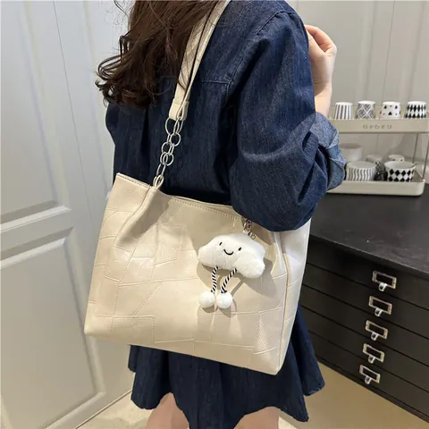 Μόδα PU Δέρμα Patchwork Τσάντα Tote Μεγάλης Χωρητικότητας Γυναικεία Τσάντα Ώμου Με Χαριτωμένο Μενταγιόν Σύννεφο