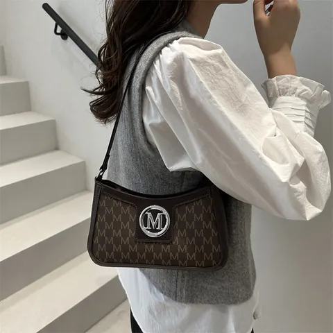 Französischer Retro Damen Achseltasche Mode M Buchstabendruck PU Leder Baguette Schultertasche Lässige Reise Handtasche