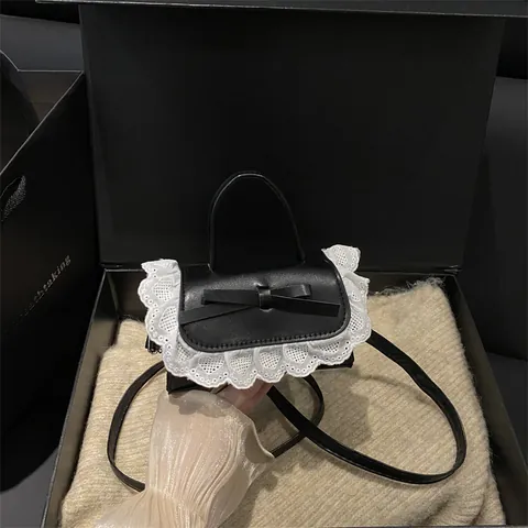 Damen Süß Lolita Schleife Spitze Mini Handtasche PU Leder Herz Hohle Kante Umhängetasche Kleine Quadratische Tasche Für Party