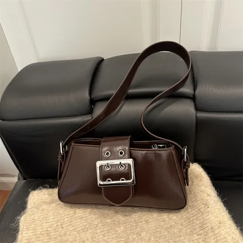 Damen Vintage Baguette Unterarmtasche Glänzendes PU Leder Mit Großer Silberner Metallschnalle Einfarbige Schultertasche