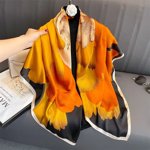 Dames Vintage Etnische Stijl Grote Bloemenprint Satijn Vierkante Sjaal Lichtgewicht Elegant Bedrukt Zijdeachtig Omslagdoek Voor Reizen