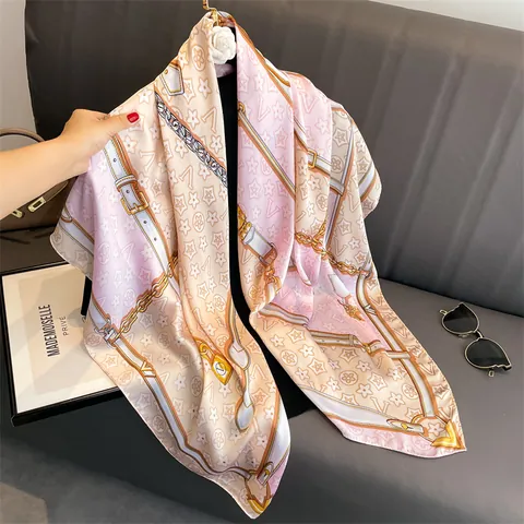 Damen Mode Satin Quadratischer Schal Eleganter Druck Umhängetuch Kette Gürtel Stern Monogramm Für Strand Sonnenschutz