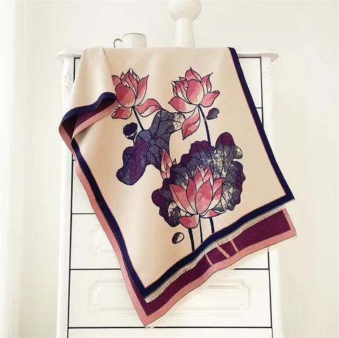 Sciarpa Vintage in Stile Etnico con Motivo a Loto per Donna Invernale Calda Doppio Lato Jacquard Scialle Ispessito Retro Floreale