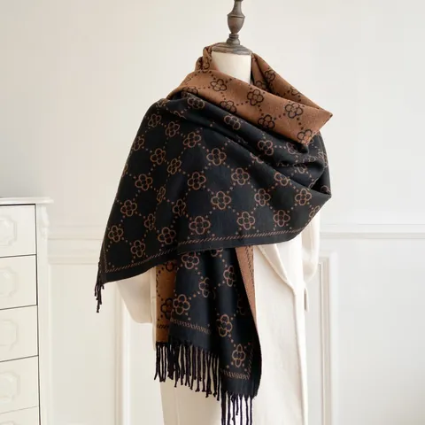 Vintage Geometric Clover Pattern Scarf For Women Reversible Imitation Cashmere Tassel Shawl Wrap Winter Jacquard Warm Accessories