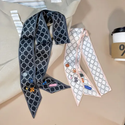 Elegante Sciarpa Twilly in Raso da Donna per Borse a Mano Moda Stampa a Catena Sciarpa Sottile Nastro per Capelli Fascia per Capelli Cravatta Decorativa