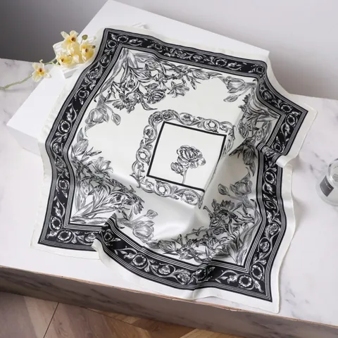 Women Vintage Floral Print Square Satin Scarf Elegant Silk Like Neck Scarf For Office Travel Daily Wear Fashion Hair Accessory