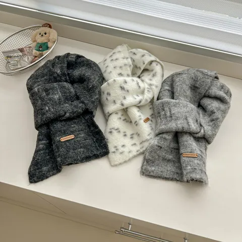 Trendy Spotted Wool Knit Scarf For Women Men Winter Warm Soft Jacquard Neck Warmer Autumn Blogger Style Couple Scarf Shawl