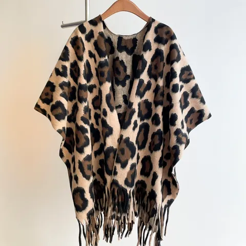 Vintage Women Leopard Print Poncho Cloak Imitation Cashmere Thick Warm Oversized Scarf With Tassel Shawl Wrap