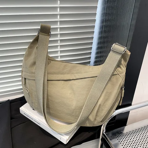 Bolso Bandolera Casual de Nailon para Mujer Gran Capacidad Repelente al Agua Bolso de Hombro Media Luna Correa Ajustable Bolso de Moda
