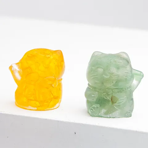 Lucky Cat Maneki-Neko Resin Ornament Crystal Stone Chips Epoxy Desk Decor Office Table Car Dashboard Handmade Mini Statue Feng Shui Gift