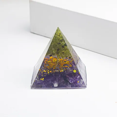 Handgefertigte Orgonit Pyramide Harz Natürlicher Kristall Lebensbaum Energiegenerator Für Zuhause Büro Deko Meditation Geschenk