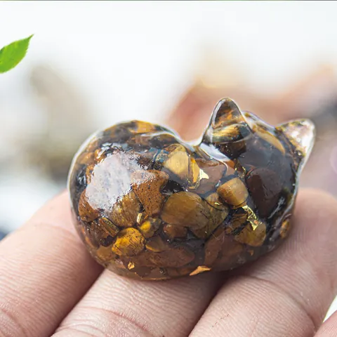 Natural Crystal Stone Chips Resin Sleeping Cat Figurine With Gold Foil Desktop Decorative Animal Statue Ornament Home Office Gift