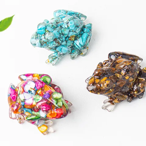 Natürliche Kristallschotter Harz Frosch Figur Modern Minimalistisch Handgefertigt Tier Statue Goldfolie Ornament Für Schreibtisch Aquarium Heimdeko