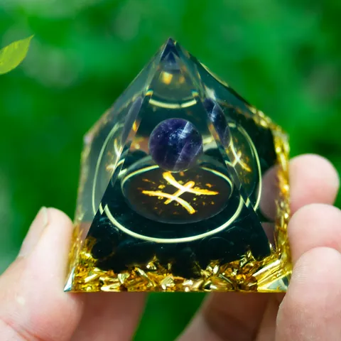 Handgemacht Tierkreis Orgonit Pyramide Amethyst Obsidian Energie Heilung Kristall Pyramide Harz Tisch Ornament Für Meditation Dekor