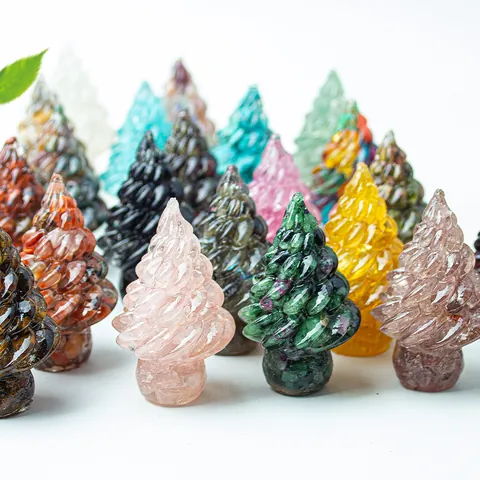 Mini Harz Weihnachtsbaum Tischschmuck Mit Kristall Bruchstein Handgefertigt Spiral Kiefer Statuette Für Weihnachten Home Office Deko Geschenk