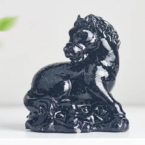 Figurine de Cheval en Résine de Cristal Naturel Statue de Richesse Succès Maison Bureau Décor de Table Sculpture Animale Ornement Chanceux Cadeau