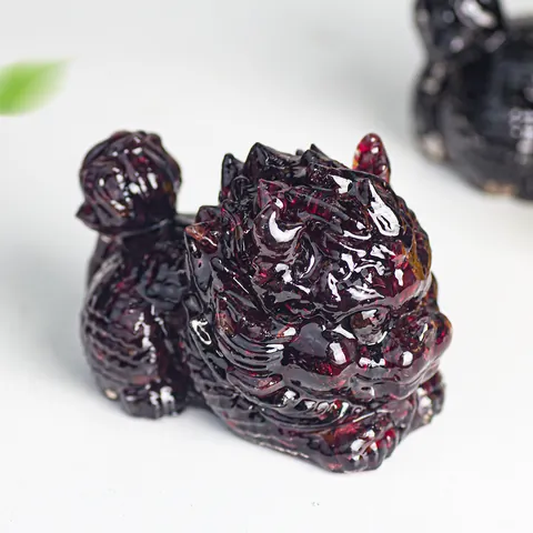 Handcrafted Auspicious Kylin Pixiu Ornament Natural Crystal Filled Resin Figurine Traditional Chinese Desk Home Office Decor Gift