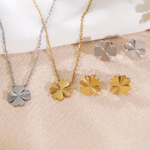 Stainless Steel Four-Leaf Clover Jewelry Set Textured Heart Leaf Necklace Earrings Gold Silver Luxury Women Elegant Jewelry