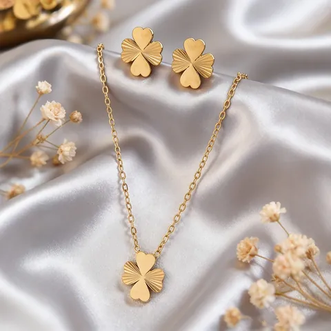 Stainless Steel Four-Leaf Clover Jewelry Set Textured Heart Leaf Necklace Earrings Gold Silver Luxury Women Elegant Jewelry