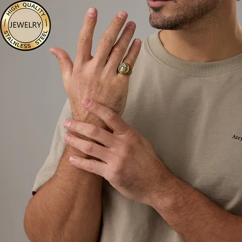 Vintage Roman Empire Julius Caesar Stainless Steel Coin Ring For Men PVD Gold Plated Relief Portrait Retro Band Jewelry