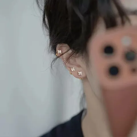 Quadratische Zirkonia Ohrstecker Edelstahl Krappenfassung Schraubverschluss Geometrisch Helix Piercing Unisex Schmuck
