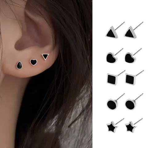 Boucles d'Oreilles Clous Géométriques Minimalistes en Émail Noir pour Femmes Hommes Acier Inoxydable Cœur Étoile Rond Triangle Carré Bijoux
