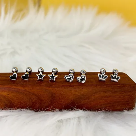 Pendientes de Botón Minimalistas de Acero Inoxidable Corazón Estrella Corona Con Esmalte Negro Cierre de Bola Roscada Joyería Moda