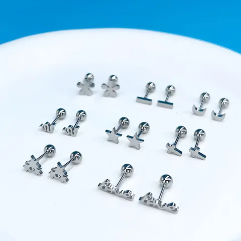 Pendientes de Cartílago de Acero Inoxidable Cruz Estrella Luna Love Letra Joyería de Piercing Plata Pequeña para Mujer