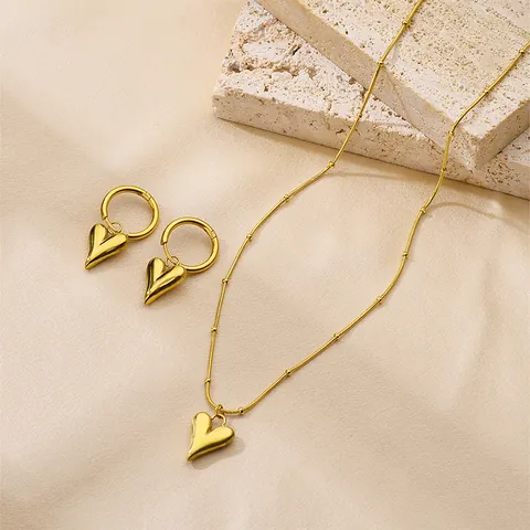 Titanium Steel Heart Jewelry Set Gold Silver Plated Heart Pendant Necklace Hoop Earrings Minimalist Choker For Women Luxury Daily Dating Jewelry Gift