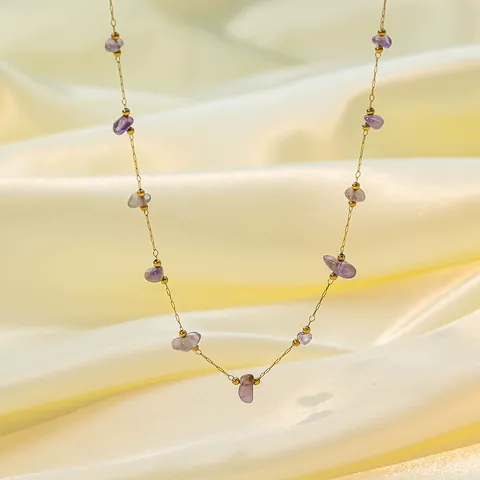 Unregelmäßiges Lila Stein Titanstahl Schmuckset Vergoldete Halskette Und Armband Für Damen Minimalistischer Bohème-Schmuck