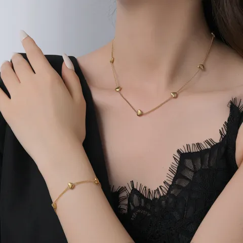 Edelstahl Herz Halskette und Armband Set für Damen Gold Vergoldet Multi Herz Anhänger Minimalistischer Schmuck Zubehör