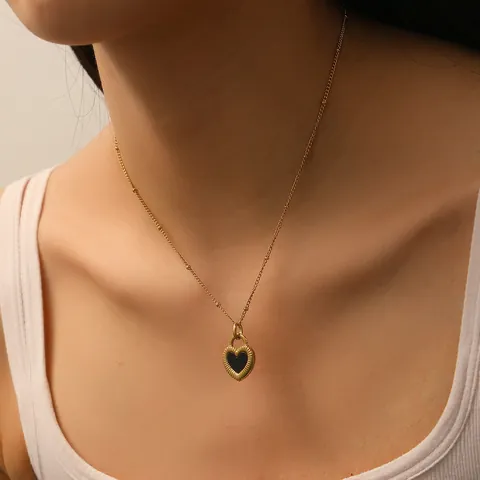 Titanium Steel Gold Plated Heart U-Shape Pendant Necklace For Women Minimalist Fashion Versatile Daily Jewelry Accessory