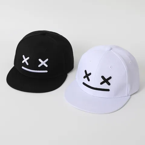 Berretto da Baseball Hip Hop Snapback Con Ricamo X Smile Face Tesa Piatta Regolabile Berretto Protezione Solare Uomo Donna