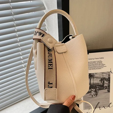 Women Fashion Lychee Pattern PU Leather Bucket Bag With Wide Letter Print Strap Top Handle Crossbody Shoulder Bag