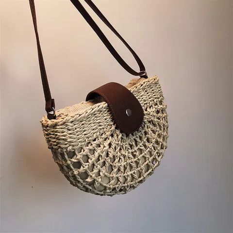 Damen Casual Strohgewebte Satteltasche Mit PU Lederklappe Magnetverschluss Schulter Umhängetasche Für Sommer Urlaub Strand