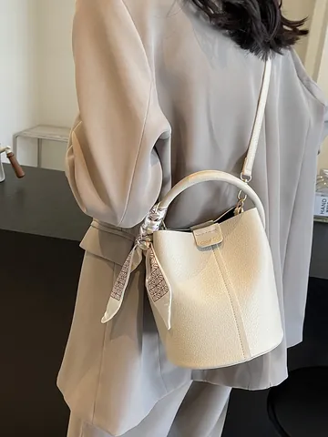Damen Minimalistische PU Leder Beuteltasche Mit Seidenschal Kleine Handtasche Umhängetasche Für Den Täglichen Pendelverkehr