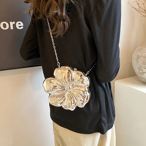 Women Fashion Flower Shaped Metallic Evening Clutch Bag Acrylic Crossbody Chain Bag For Wedding Party Jewelry Mini Purse