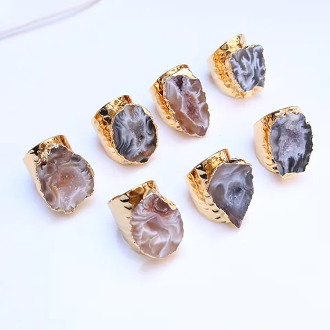 Natürlicher Brasilianischer Achat Geoden Ring Unregelmäßige Rohstein Scheibe Vergoldet Gehämmert Verstellbar Offener Ring Für Damen Bohemian Schmuck Geschenk