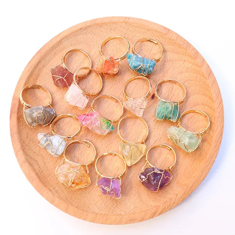 Natürlicher Rohstein Drahtumwickelt Verstellbarer Offener Ring Vergoldetes Messing Bohemian Amethyst Quarz Kristall Schmuck Für Damen
