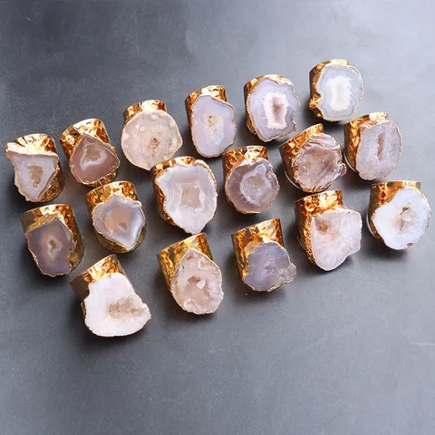 Bague Ouverte Bohème en Géode d'Agate Naturelle Pierre Brute Plaquée Or Cuivre Martelée Ajustable Bijoux de Mode Femme