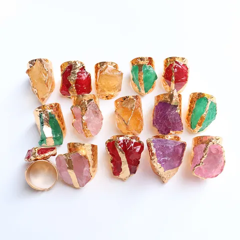 Boho Naturkristall Rohstein Ring Offen Vergoldetes Kupfer Gehämmertes Band Unregelmäßiger Quarz Verstellbarer Ring Für Damen Schmuck